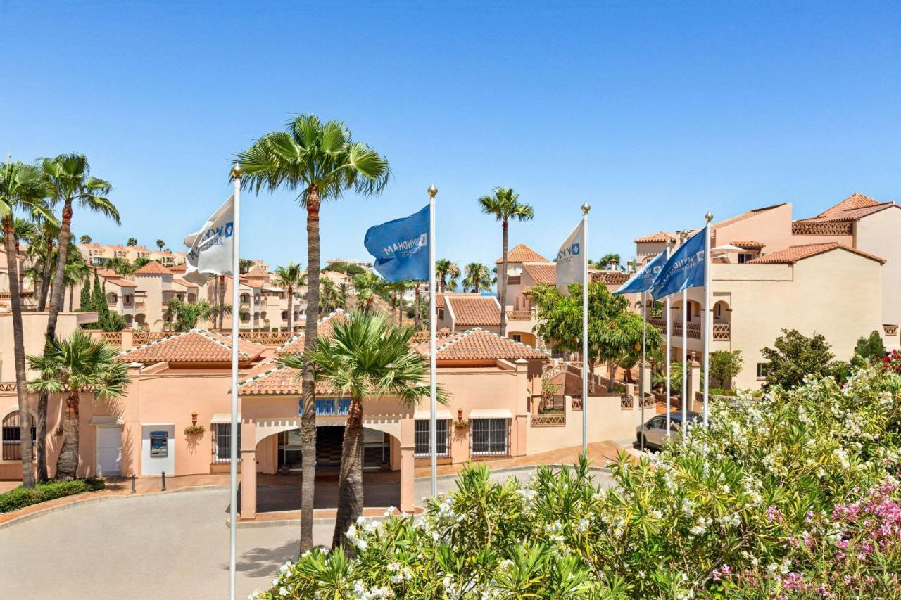 Wyndham Residences Costa Del Sol Фуeнхирола Екстериор снимка